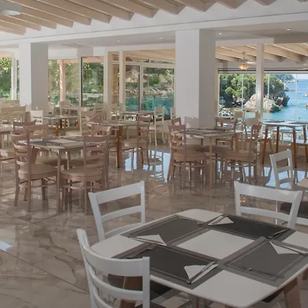 酒店 Blue Princess And 4*