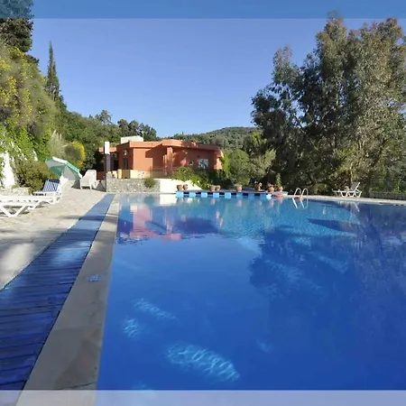 فندق Blue Princess And لياباديس