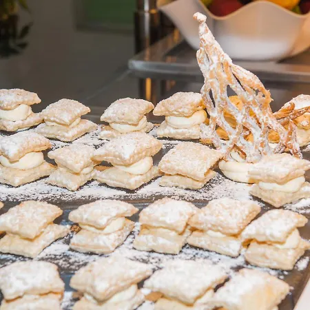 فندق Blue Princess And لياباديس